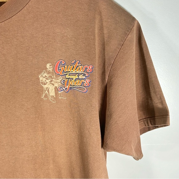 Gildan Heavy Weight Vintage ‘98 “Guitars through the Years” Tee Shirt; Men’s XL - Picture 7 of 14